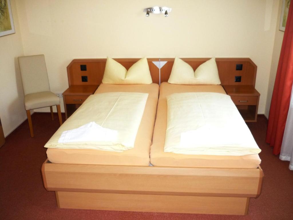 Pension Im Malerwinkel Калльмюнц Номер фото