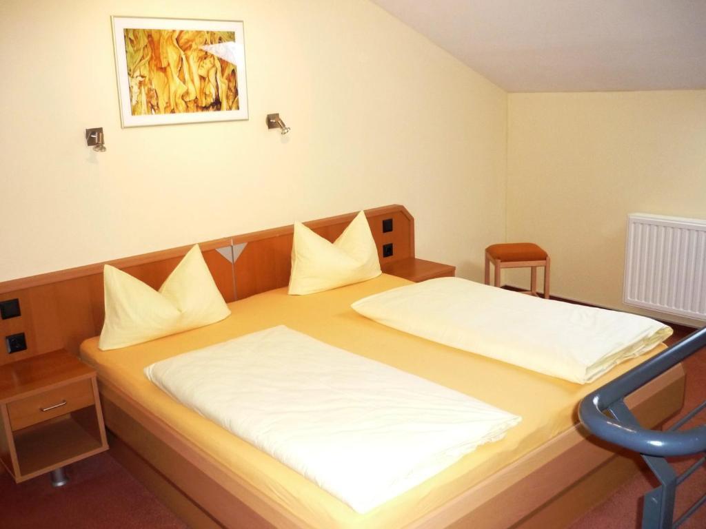 Pension Im Malerwinkel Калльмюнц Номер фото